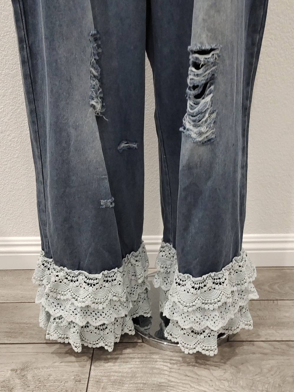 Boho crochet Ruffle Distressed Overalls - Picture 3 of 7